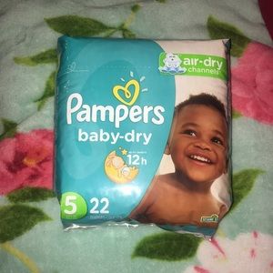 Pampers size:5💫👶🏻
